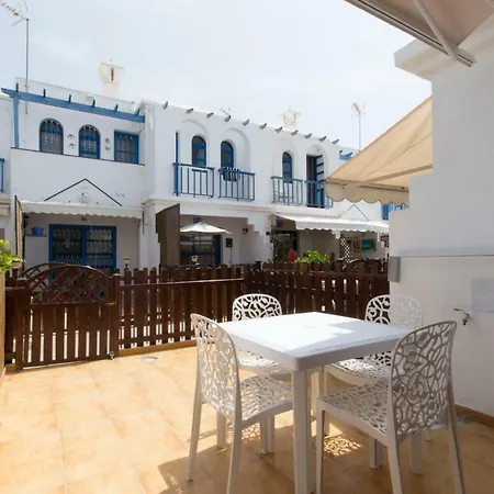 펜션 With Terrace Near The *